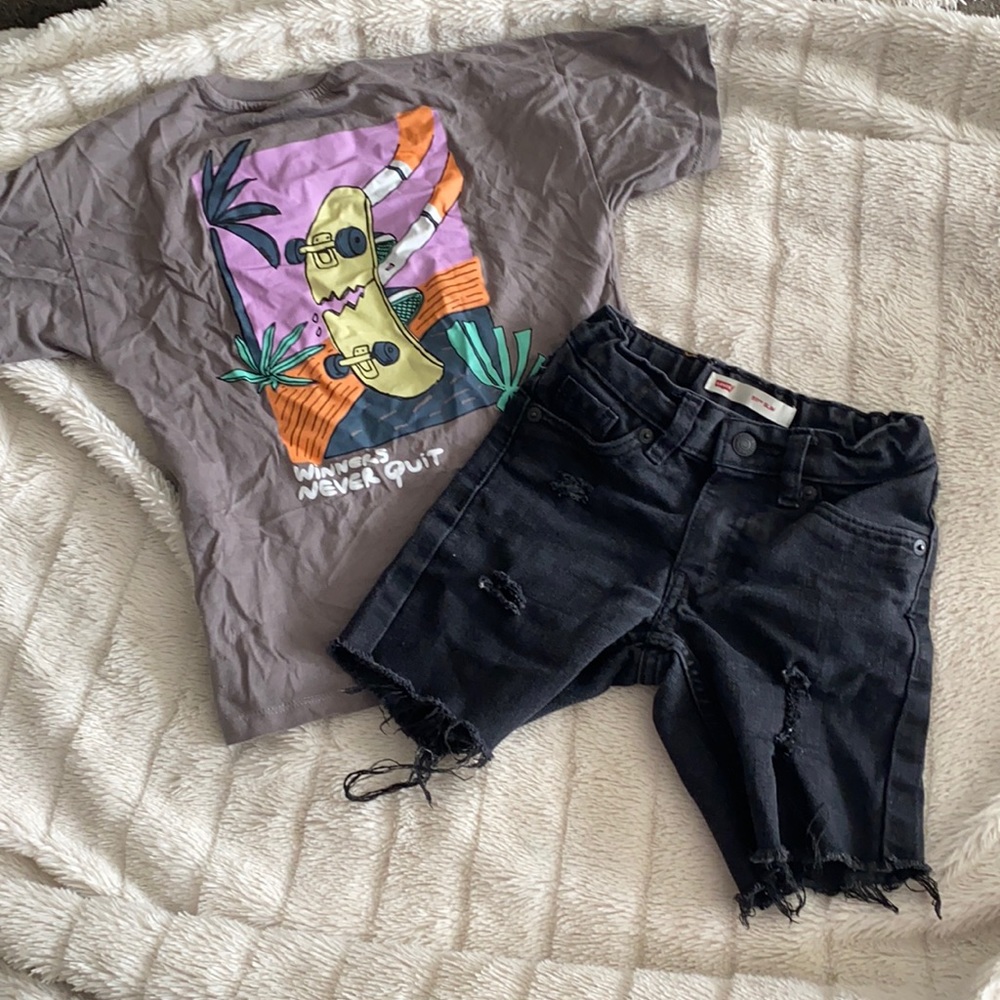 Levi Jean ripped shorts